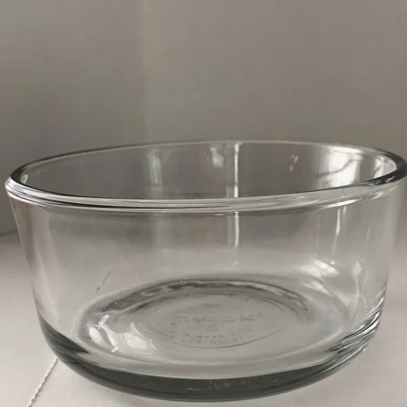 a big wine glass 3L Oversized Giant Beer Glass - Fish bowl Inspired